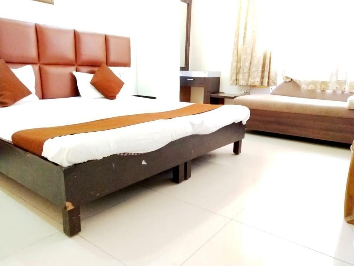 Sukhman International Hotel Near Amritsar Railway Station Bagian luar foto